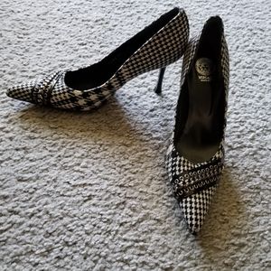 Versace high heel houndstooth pumps